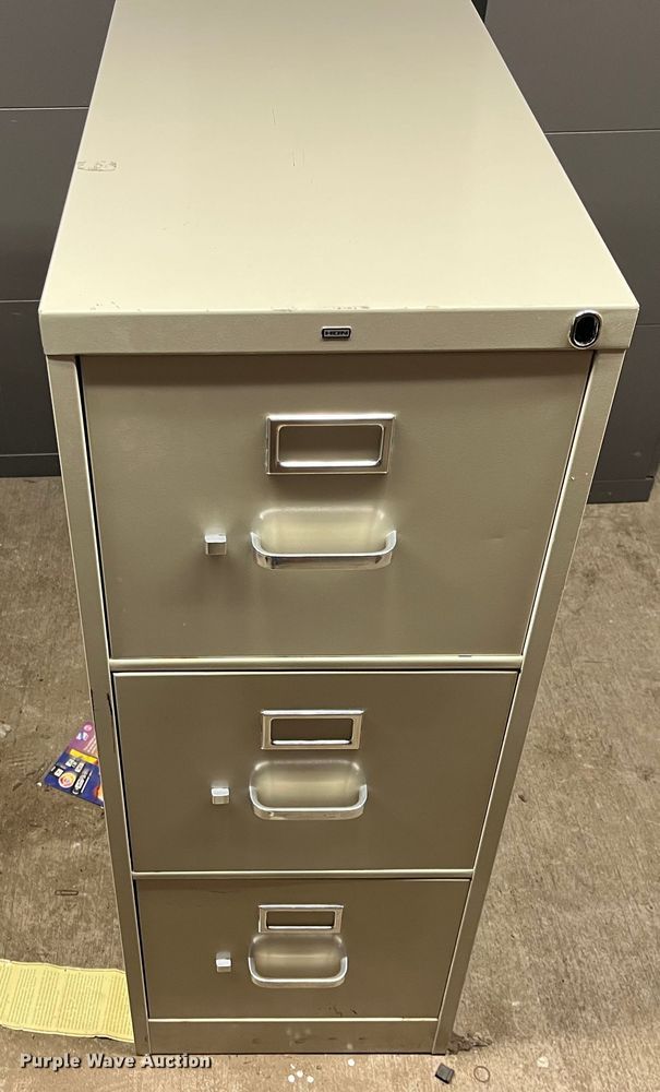 image for item HP9307 (5) cabinets