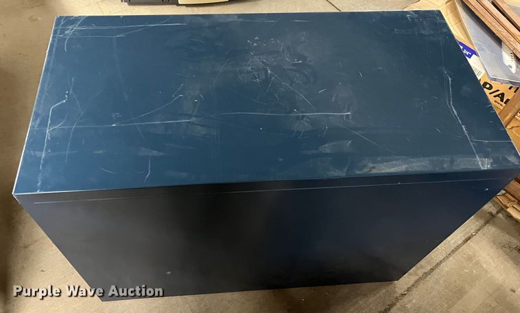 image for item HP9307 (5) cabinets