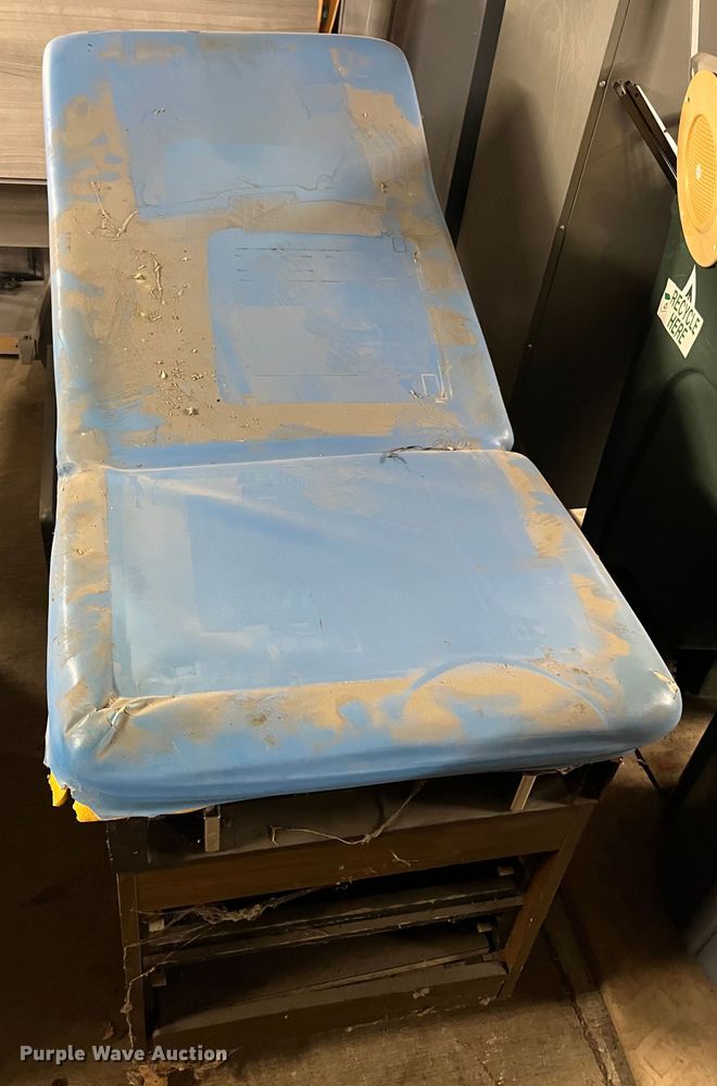 image for item HP9311 (2) exam tables