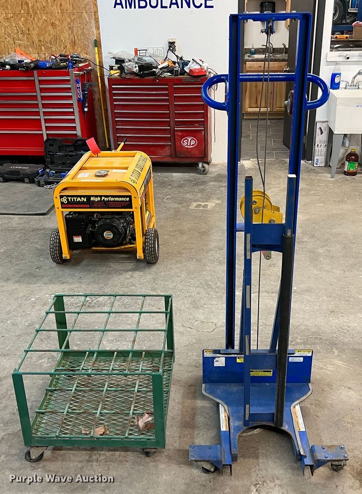 image for item ID9311 Oxygen tank cart