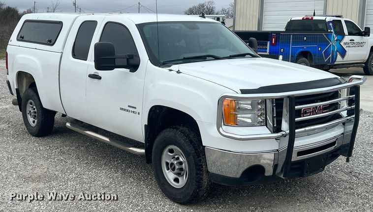 image for item ID9313 2009 GMC Sierra 2500HD  Ext. Cab pickup truck