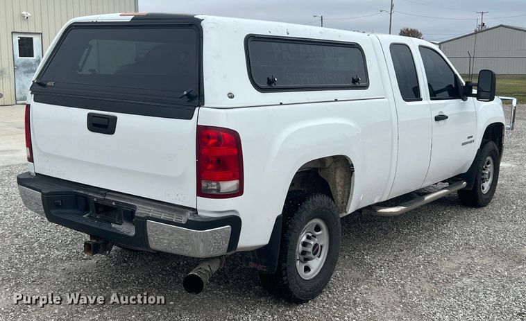 image for item ID9313 2009 GMC Sierra 2500HD  Ext. Cab pickup truck