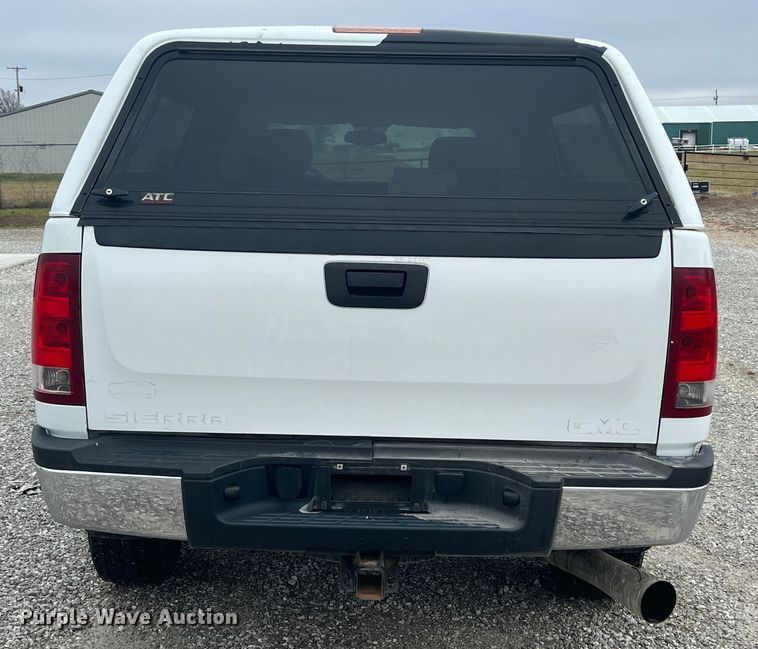 image for item ID9313 2009 GMC Sierra 2500HD  Ext. Cab pickup truck