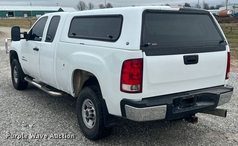 image for item ID9313 2009 GMC Sierra 2500HD  Ext. Cab pickup truck