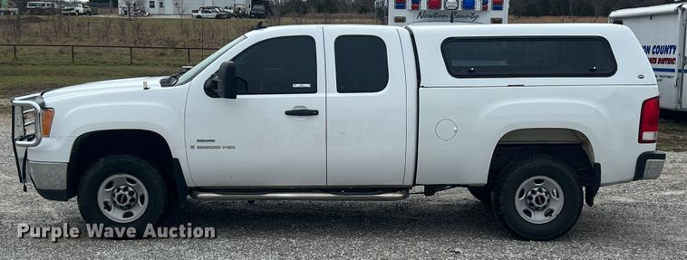 image for item ID9313 2009 GMC Sierra 2500HD  Ext. Cab pickup truck