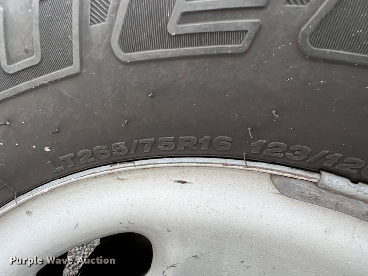 image for item ID9313 2009 GMC Sierra 2500HD  Ext. Cab pickup truck