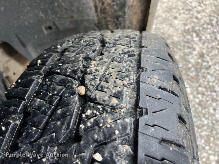 image for item ID9313 2009 GMC Sierra 2500HD  Ext. Cab pickup truck