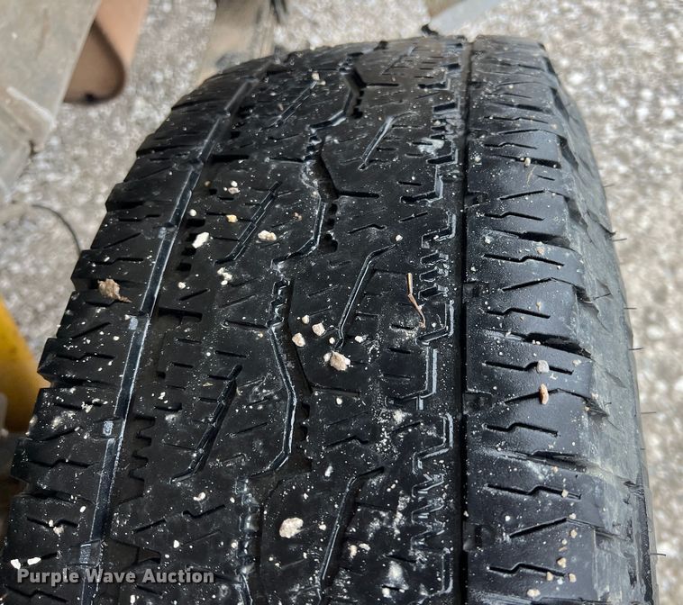 image for item ID9313 2009 GMC Sierra 2500HD  Ext. Cab pickup truck