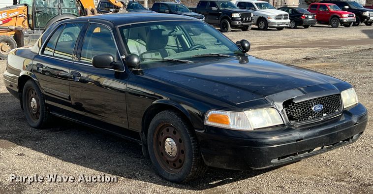 image for item ID9325 2011 Ford Crown Victoria Police Interceptor
