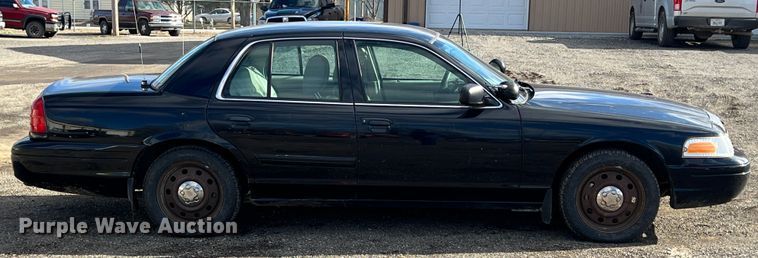 image for item ID9325 2011 Ford Crown Victoria Police Interceptor