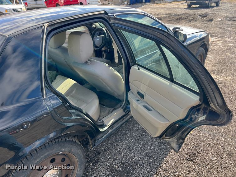 image for item ID9325 2011 Ford Crown Victoria Police Interceptor