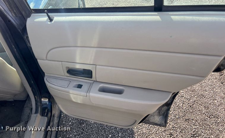 image for item ID9325 2011 Ford Crown Victoria Police Interceptor