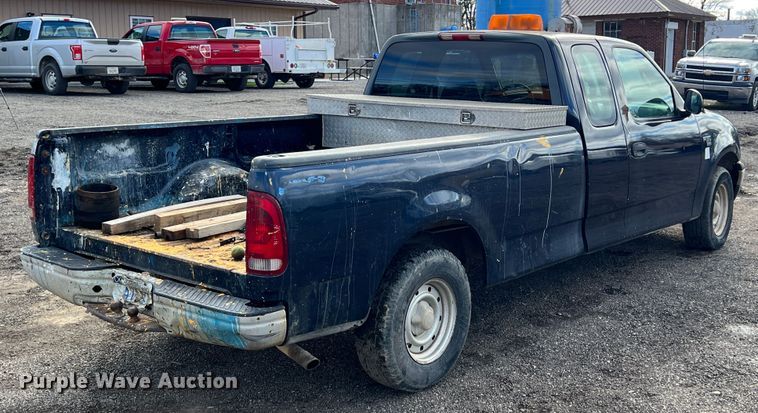 image for item ID9327 2000 Ford F150  SuperCab pickup truck