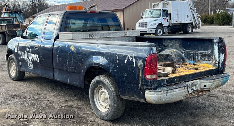image for item ID9327 2000 Ford F150  SuperCab pickup truck
