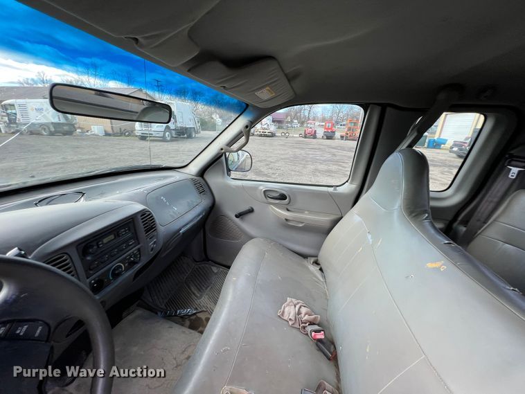 image for item ID9327 2000 Ford F150  SuperCab pickup truck