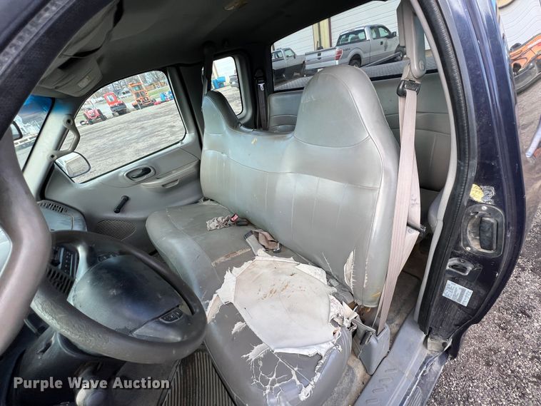 image for item ID9327 2000 Ford F150  SuperCab pickup truck