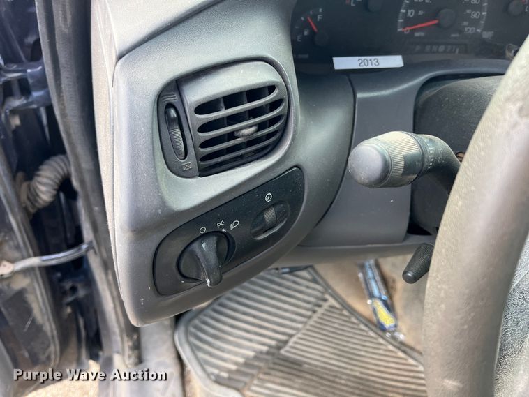 image for item ID9327 2000 Ford F150  SuperCab pickup truck