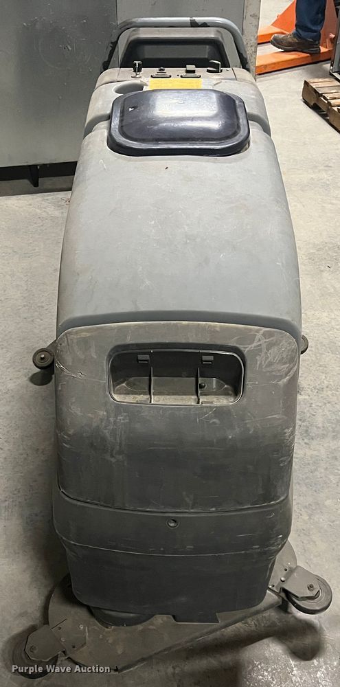 image for item ID9332 Nilfisk ConvertaMax 26  floor scrubber