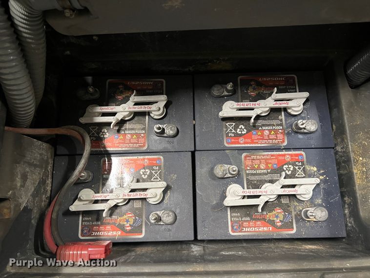 image for item ID9332 Nilfisk ConvertaMax 26  floor scrubber