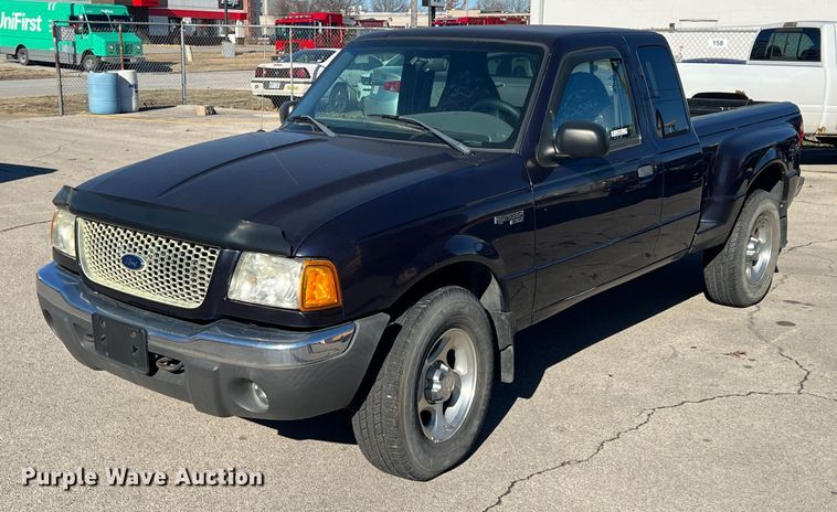 image for item ID9334 2001 Ford Ranger XLT  SuperCab pickup truck