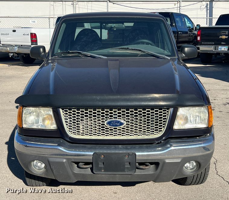 image for item ID9334 2001 Ford Ranger XLT  SuperCab pickup truck