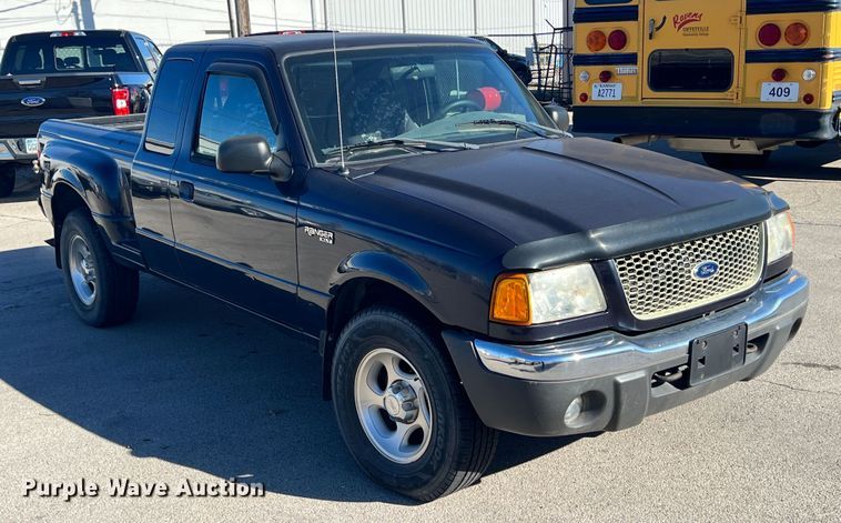 image for item ID9334 2001 Ford Ranger XLT  SuperCab pickup truck