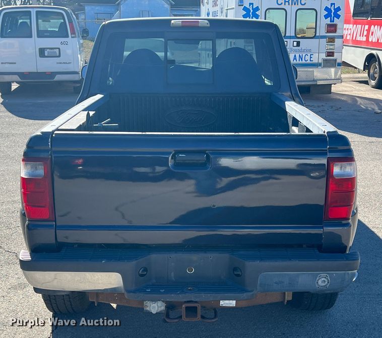 image for item ID9334 2001 Ford Ranger XLT  SuperCab pickup truck