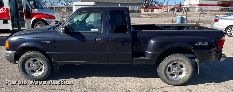 image for item ID9334 2001 Ford Ranger XLT  SuperCab pickup truck