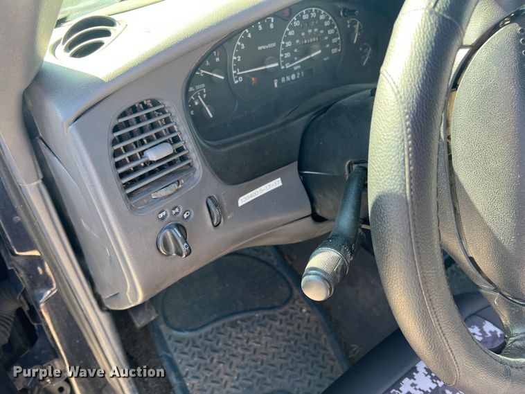 image for item ID9334 2001 Ford Ranger XLT  SuperCab pickup truck