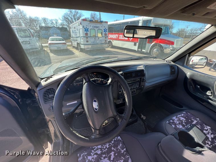 image for item ID9334 2001 Ford Ranger XLT  SuperCab pickup truck