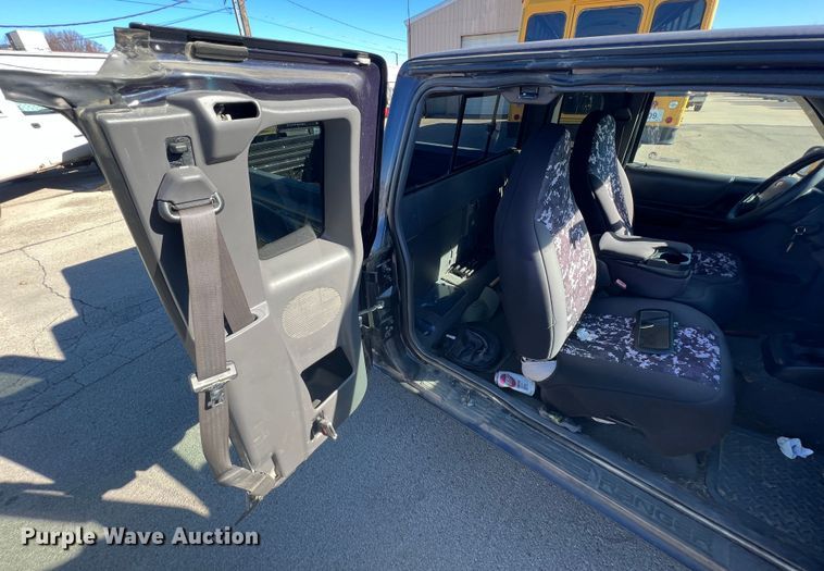 image for item ID9334 2001 Ford Ranger XLT  SuperCab pickup truck