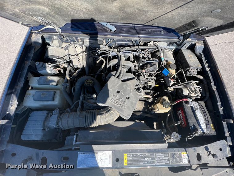 image for item ID9334 2001 Ford Ranger XLT  SuperCab pickup truck