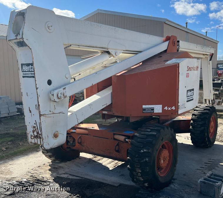 image for item ID9338 1996 Snorkelift ATB-60  boom lift