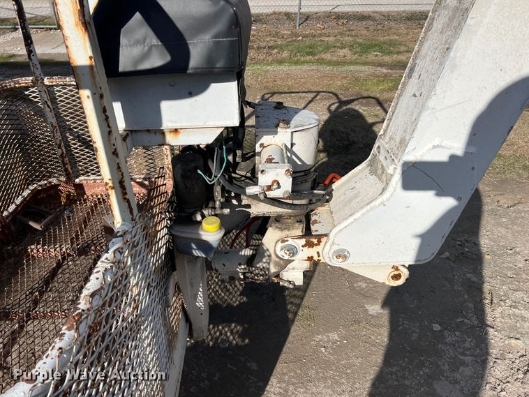 image for item ID9338 1996 Snorkelift ATB-60  boom lift