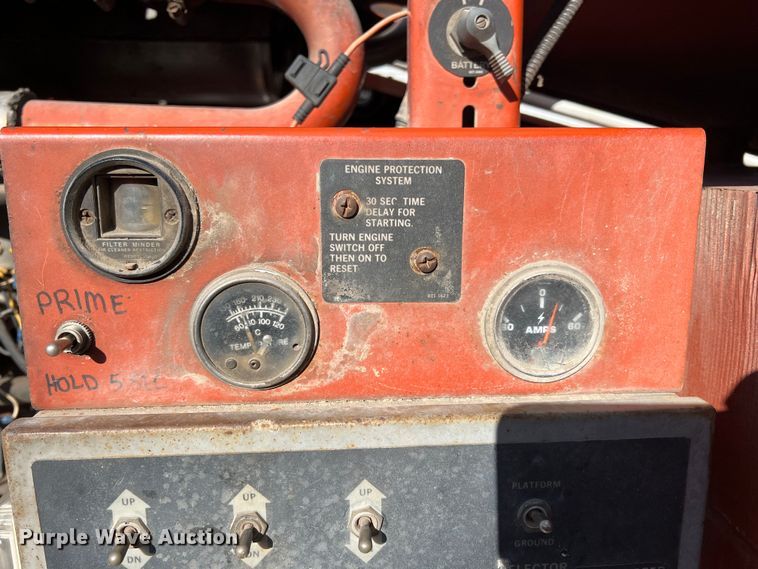 image for item ID9338 1996 Snorkelift ATB-60  boom lift