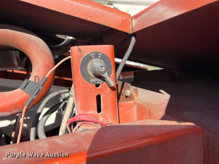 image for item ID9338 1996 Snorkelift ATB-60  boom lift