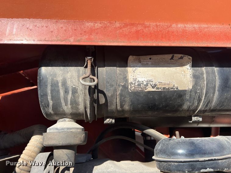 image for item ID9338 1996 Snorkelift ATB-60  boom lift