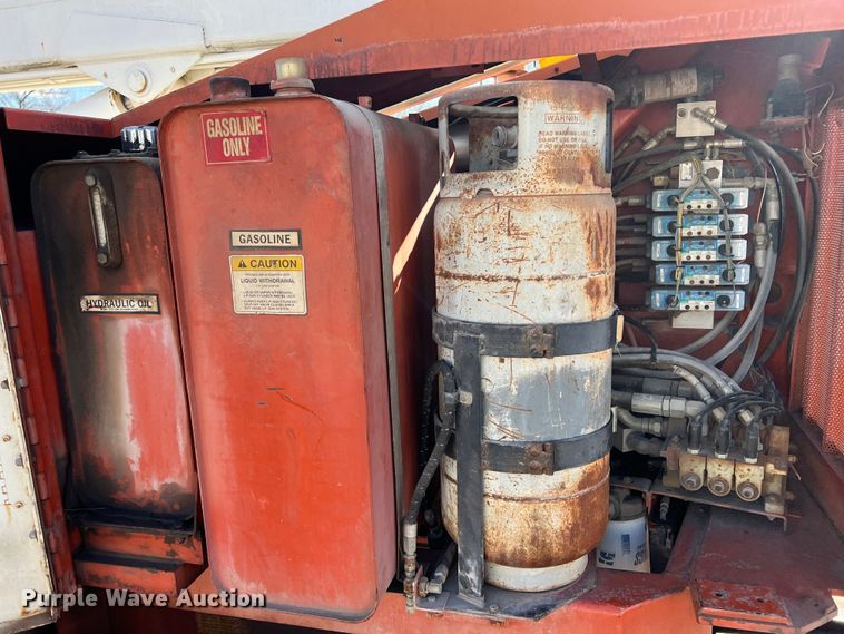 image for item ID9338 1996 Snorkelift ATB-60  boom lift