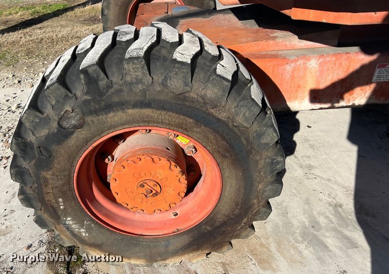 image for item ID9338 1996 Snorkelift ATB-60  boom lift