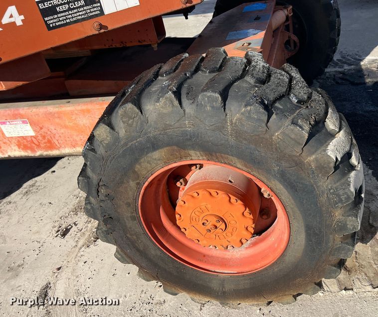 image for item ID9338 1996 Snorkelift ATB-60  boom lift