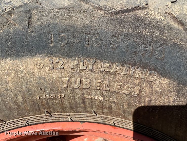 image for item ID9338 1996 Snorkelift ATB-60  boom lift