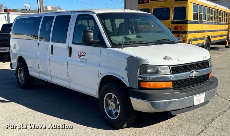 image for item ID9339 2008 Chevrolet Express 3500 LS  van