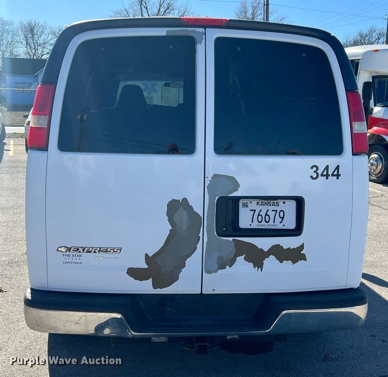 image for item ID9339 2008 Chevrolet Express 3500 LS  van