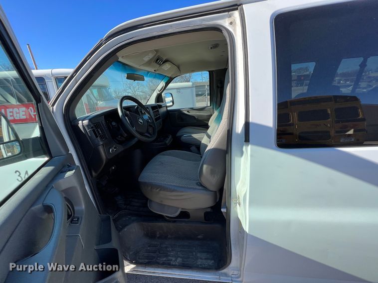 image for item ID9339 2008 Chevrolet Express 3500 LS  van