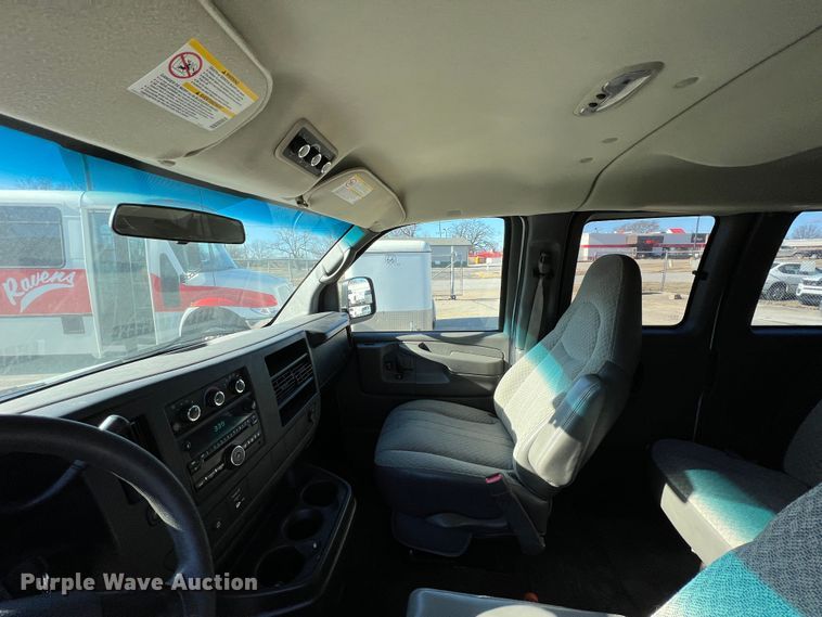 image for item ID9339 2008 Chevrolet Express 3500 LS  van