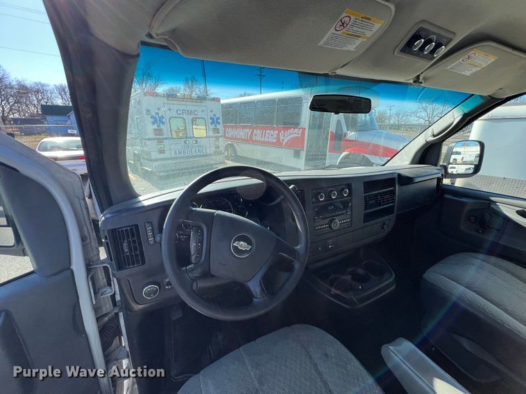 image for item ID9339 2008 Chevrolet Express 3500 LS  van