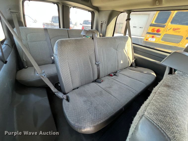 image for item ID9339 2008 Chevrolet Express 3500 LS  van