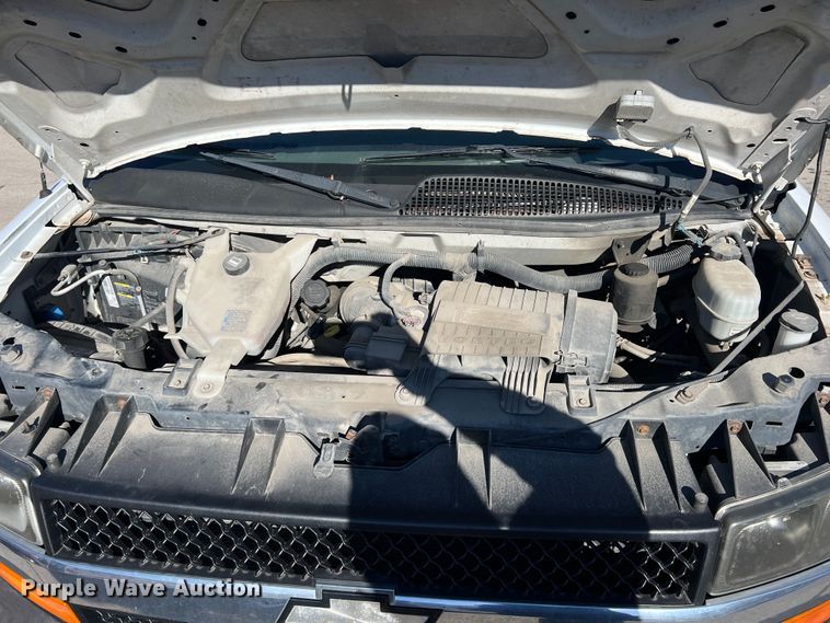 image for item ID9339 2008 Chevrolet Express 3500 LS  van