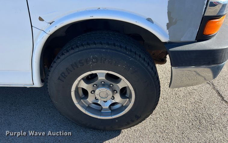 image for item ID9339 2008 Chevrolet Express 3500 LS  van