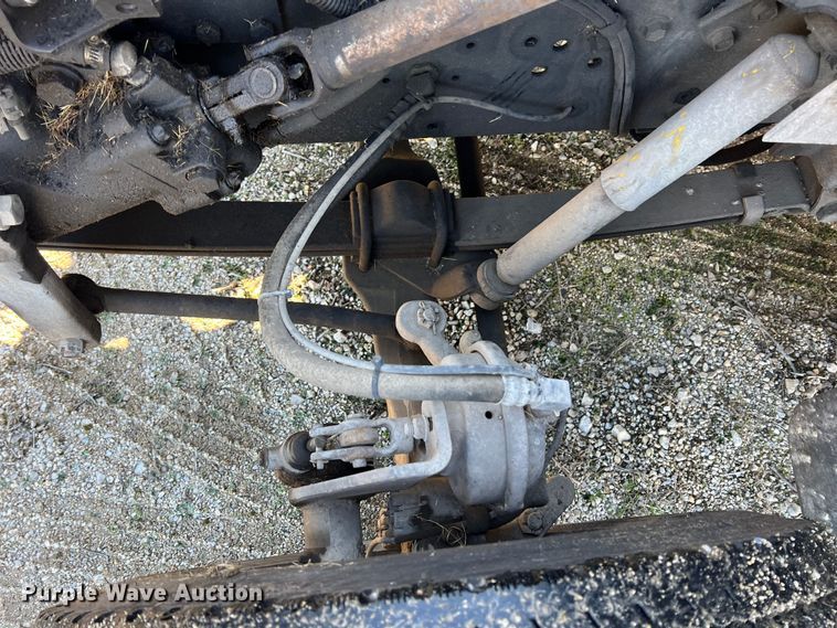 image for item ID9340 2000 International 3400  shuttle bus